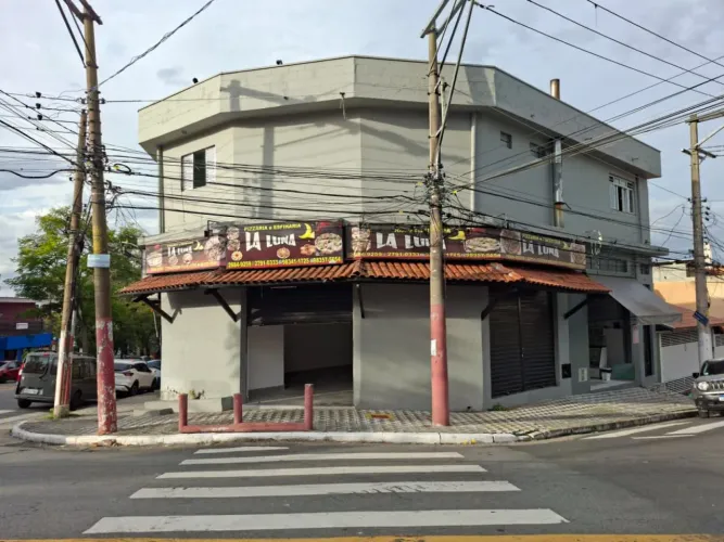 Loja na Rua Catrimani, 516 52 m²