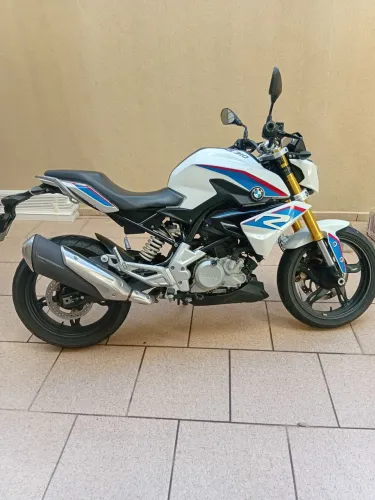 Vendo uma bmw de garagem unica dona