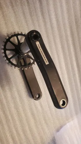 Pedivela Cannondale Hollowgram 175 mm com eixo e coroa de brinde