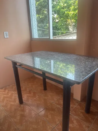 Mesa quadrado para 4 cadeiras