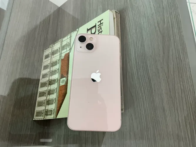 iPhone 13 Rosé em perfeito estado 1.900
