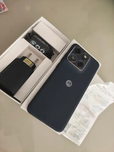 Vendo ou troco edge 70 fusion 256gb 30 dias de ativado + nota fiscal