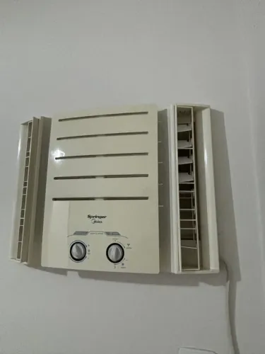 Vendo ar condicionado de janela 127