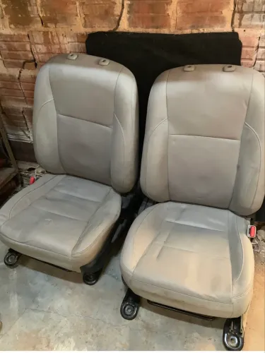 Bancada de couro original do corolla 2018