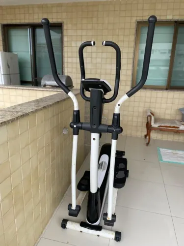 Elíptico Kikos pouco uso