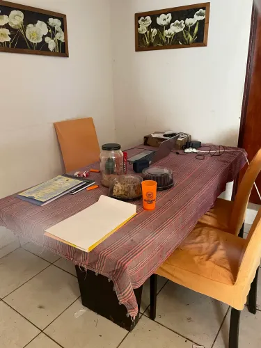 Mesa de vidro 6 cadeiras
