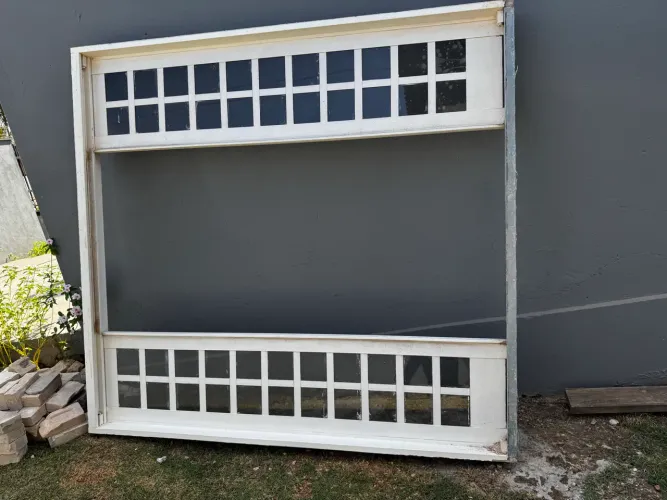 Porta de Correr em Ferro 2 Folhas 2,00 x 2,15m - Estrutura Pronta