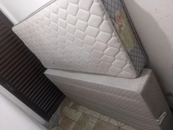 Cama de solteiro box