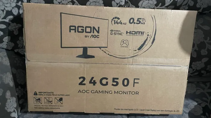 Monitor Gamer Agon AOC 24pol 144hz 0.5ms (LACRADO)