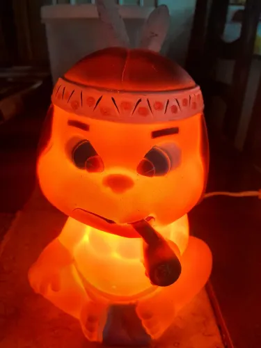 BONECO INDIO LUMINÁRIA 