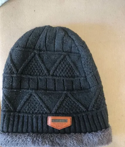 Gorro de pelúcia Song Ting