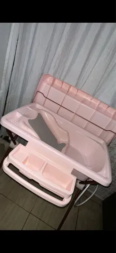 BANHEIRA DE BEBÊ ROSA