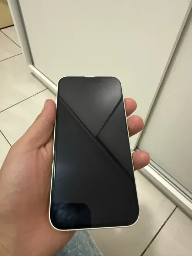 iPhone 13 - 256GB