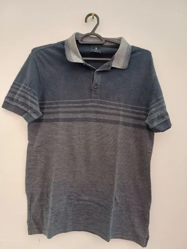 Polo Highstill, M, veste até 38. Em bom estado.