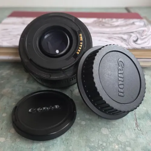 Canon EF 50mm f/1.8 II