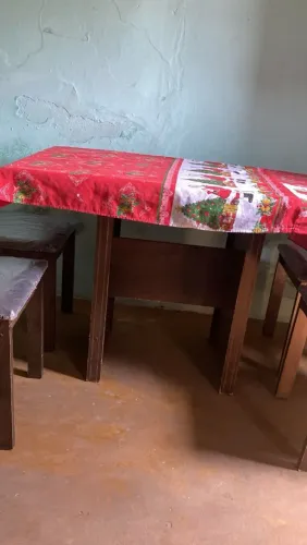 MESA DE MADEIRA