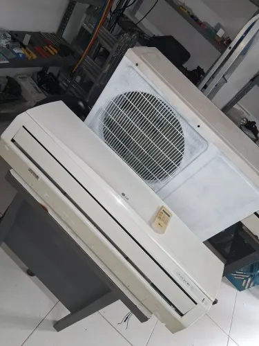 Ar condicionado LG 9000 btus.