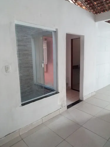 Casa pra alugar no robalo, fica localizada na rua professora miralda v dos santos