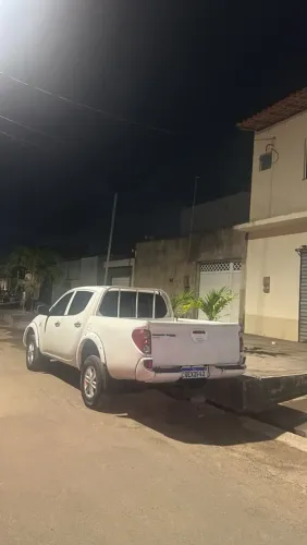 Mitsubishi L200 Triton GL 3.2 CD TB Int. Dies. Mec. 2017