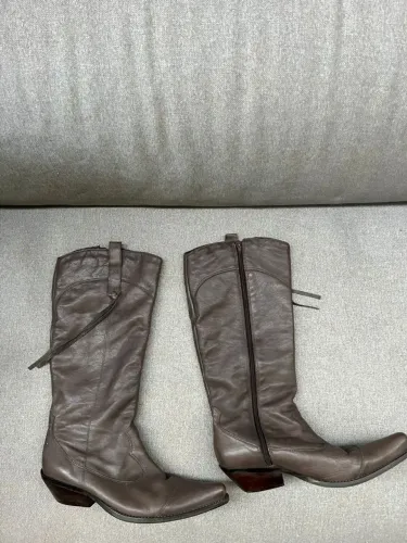 Bota Country - Couro Marrom/Café