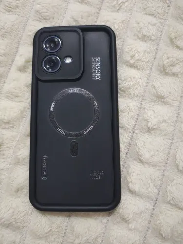 Edge 40 neo celular excelente, sem nenhuma marca de uso.