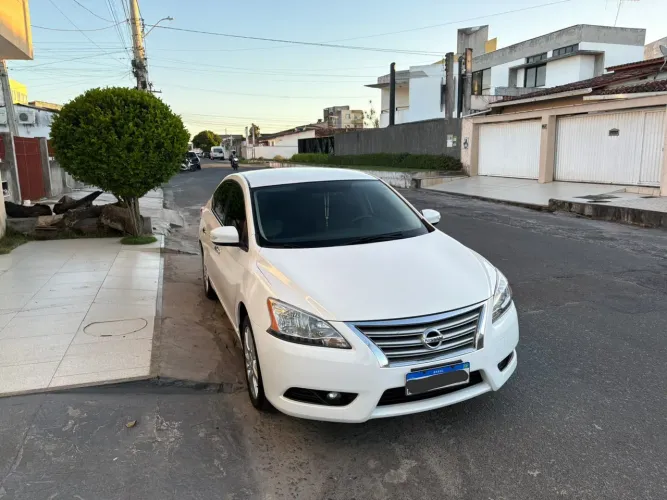 Nissan Sentra SL 2.0/ 2.0 Flex Fuel 16V Aut. 2015