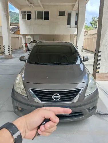 Nissan Versa SL 1.6 16V Flex Fuel 4P Mec. 2014