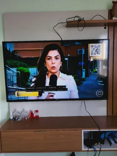 Vendo uma tv smart...