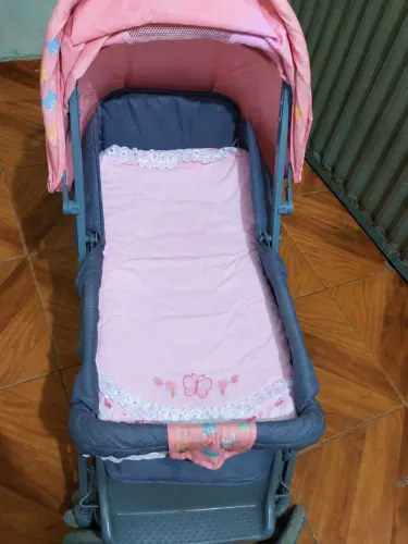 Carrinho bebe menina