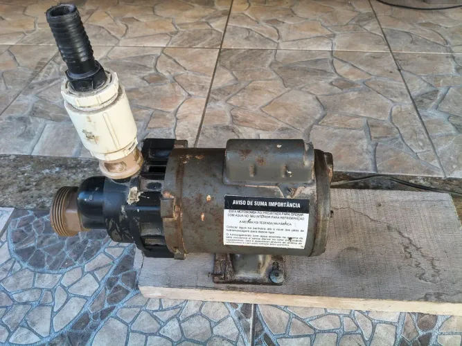 Vender uma bomba de água com 1/2 cavalo