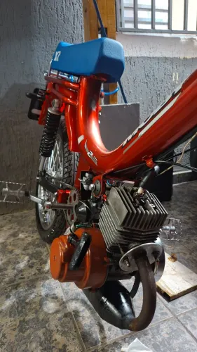 Vendo mobilete com motor travado 