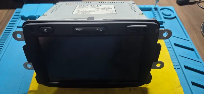 Mídia Nav Renault para aproveitar peças