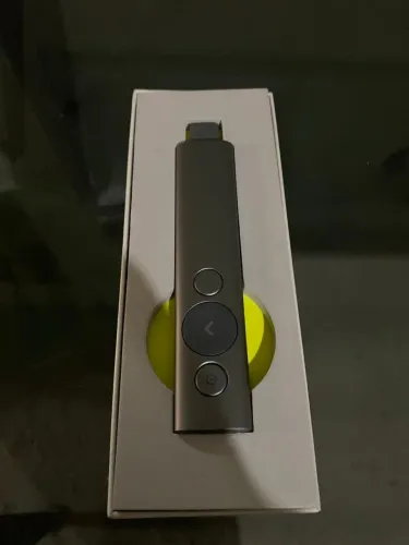 Apresentador / passador de slides com Spotlight Logitech