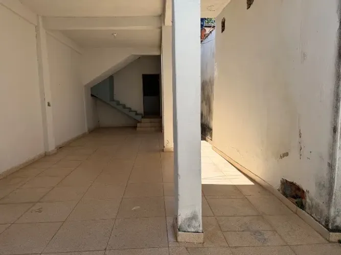 Alugo Casa- bairro sagrada família