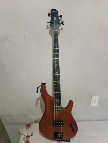 Baixo Tagima XB31