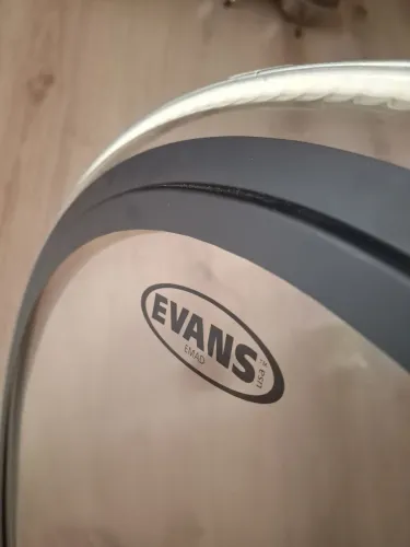 PROMOÇÃO - Pele de Bumbo 20" - EVANS EMAD (Original EUAs) 