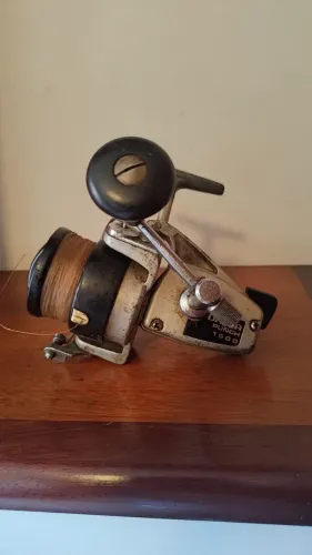 Molinete Vintage Daiwa Punch 1500 - Década de 70/80 - Japonês