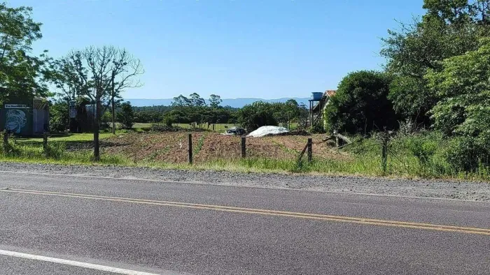 Terreno a venda no bairro Lagoa da Serra em Araranguá/SC