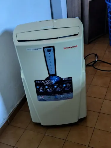 Vendo ar condicionado portátil 12 mil BTUs 110 wats funcionando perfeitamente