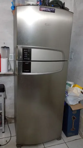 Geladeira com defeito