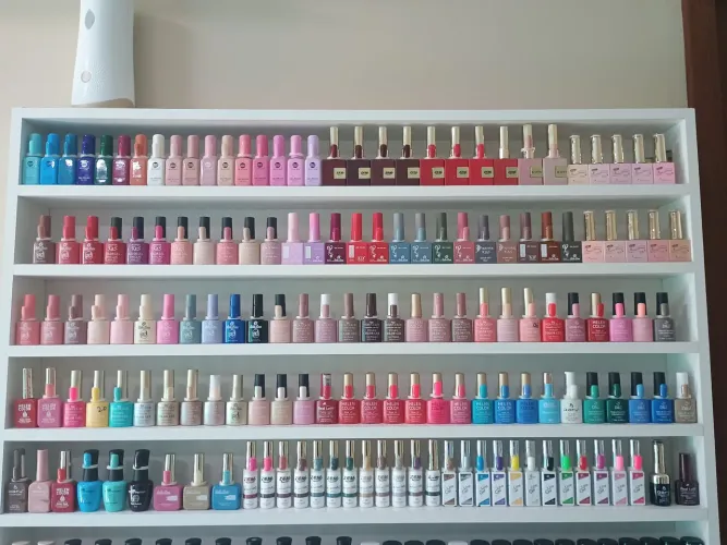 Vende-se esmaltes permanente 