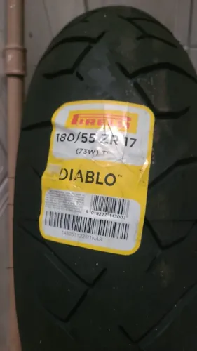 Pneu Pirelli zero