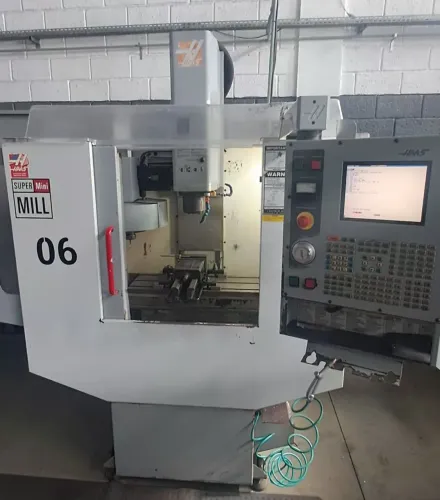 Máquina CNC Super Mini Mill Hass