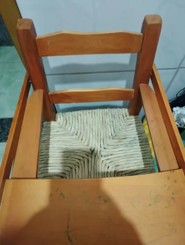 Cadeirinha de refeição bebe