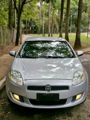 Fiat Bravo Essence 1.8 Flex 16V 5P 2011