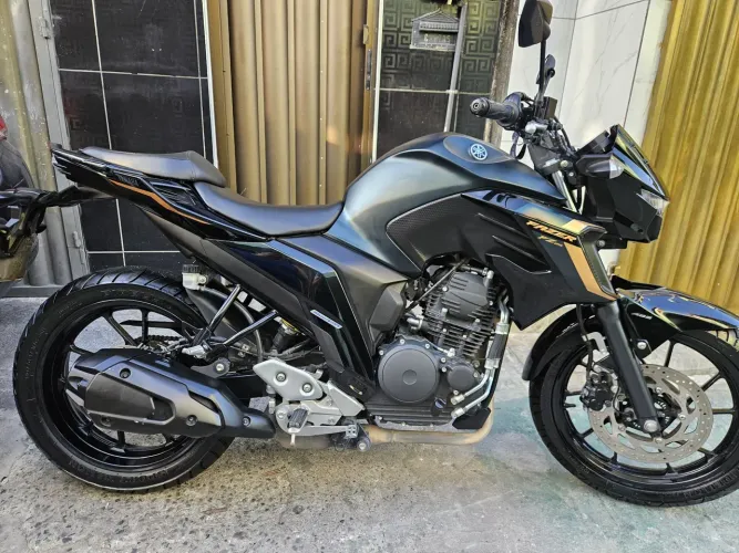 Vendo fz25 23/24