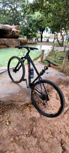 Bicicleta MTB Caloi Moab Aro 29 27v Shimano Alívio