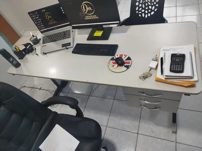 Mesa de escritório 