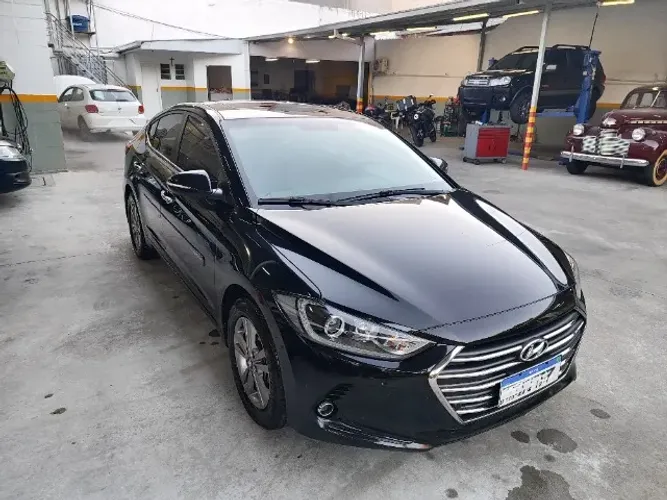Hyundai Elantra Special Edit. 2.0 16V Flex Aut. 2017