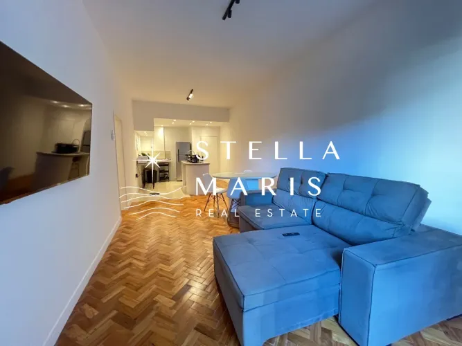 Oportunidade para locação por temporada e Airbnb com alta taxa de rentabilidade, sala em 2